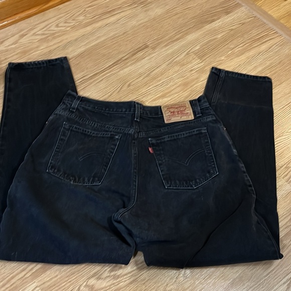 Levi’s women’s VINTAGE 550 Relaxed Fit Tapered Leg black denim jeans size 16L - Picture 8 of 12